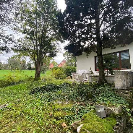 Casa de hóspedes Belle Privee - Salle De Bain - Jardin - Wifi - Cuisine Partagee - 3*