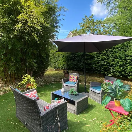 بيت ضيافة Clemenceau Confort - Jardin - Salle De Bain Privee - Wifi - Cuisine Partagee -